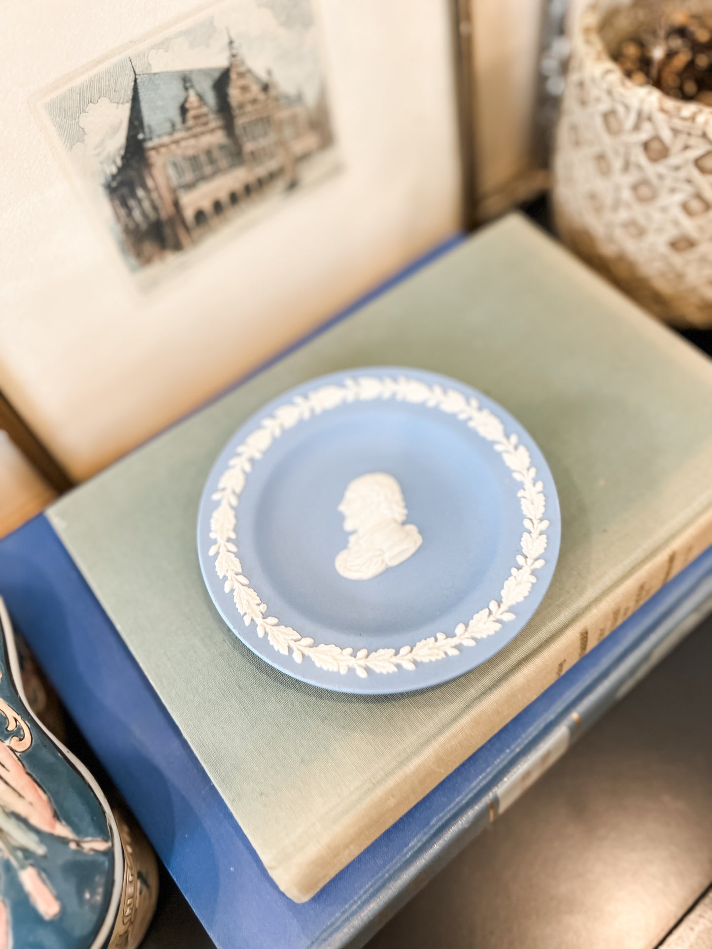 Wedgwood Shakespeare Jewelry Plate