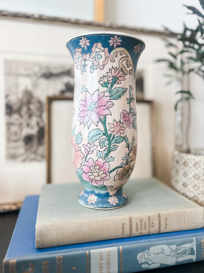 Toyo Trumpet Tapestry Vase by H.F.P. MACAU